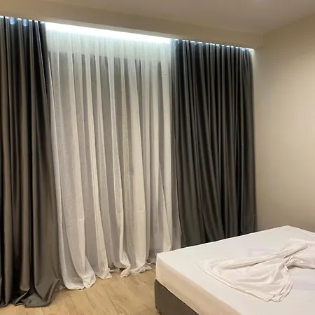 Seamare & Lejlighedshotel Vlorë