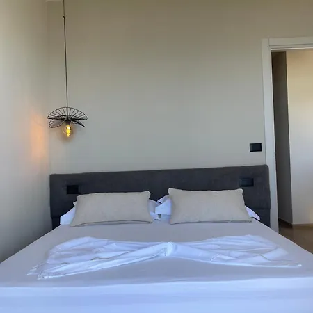 Seamare & Lejlighedshotel Vlorë
