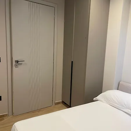 Seamare & Lejlighedshotel Vlorë