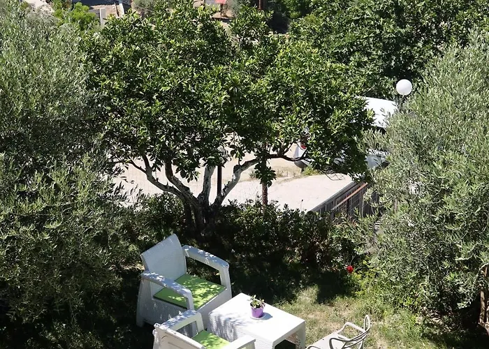 Seamare & Aparthotel 3*