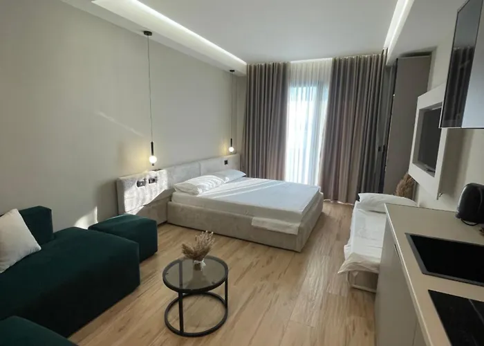 Seamare & Vlorë