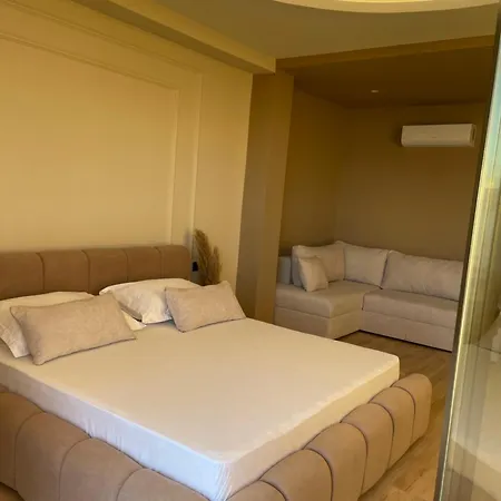Seamare & Apart-hotel *