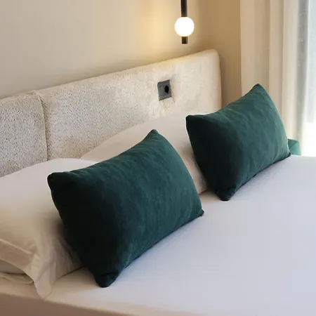 Hotel apartamentowy Seamare & Wlora