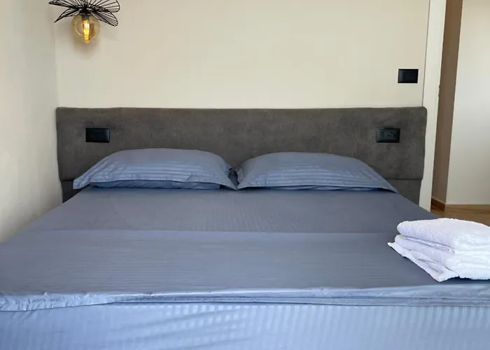 Seamare & 3* Vlorë